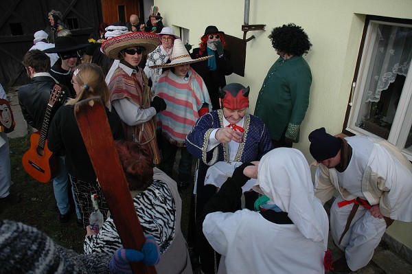 Masopustní průvod obcí 2008